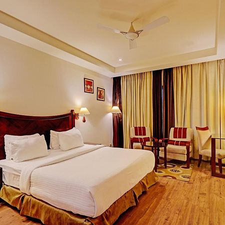 Hotel Grand Aerotech Ню Делхи Екстериор снимка