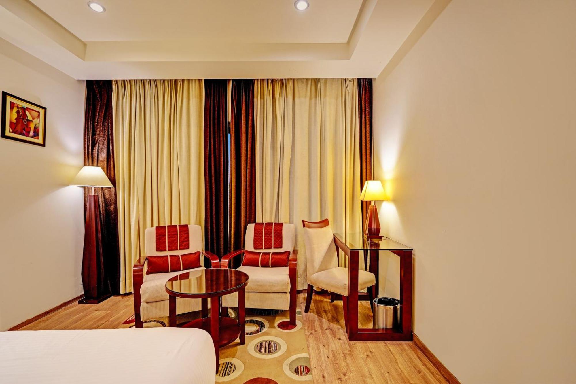 Hotel Grand Aerotech Ню Делхи Екстериор снимка